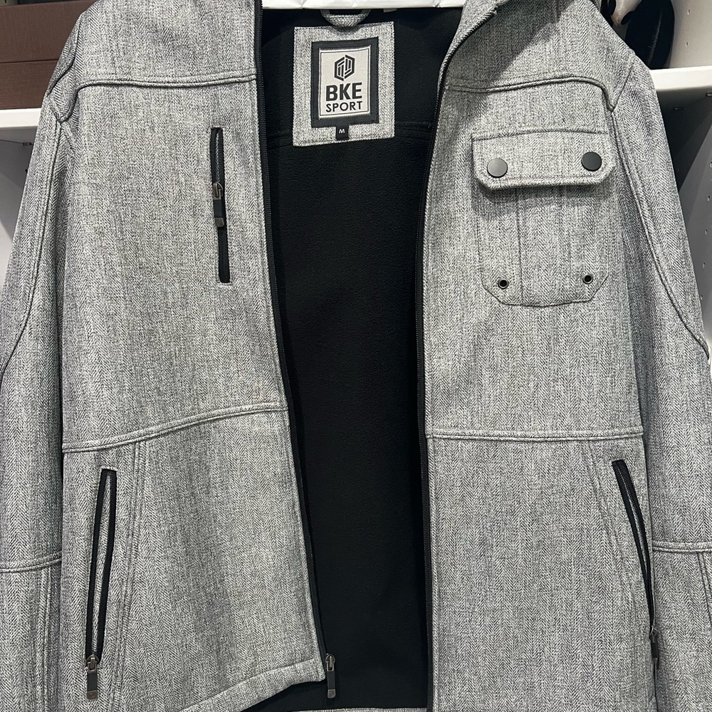 BKE Gray Performance Jacket with Modern Utility Design